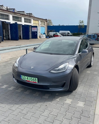 Tesla Model 3 cena 94500 przebieg: 134000, rok produkcji 2019 z Gdańsk małe 254